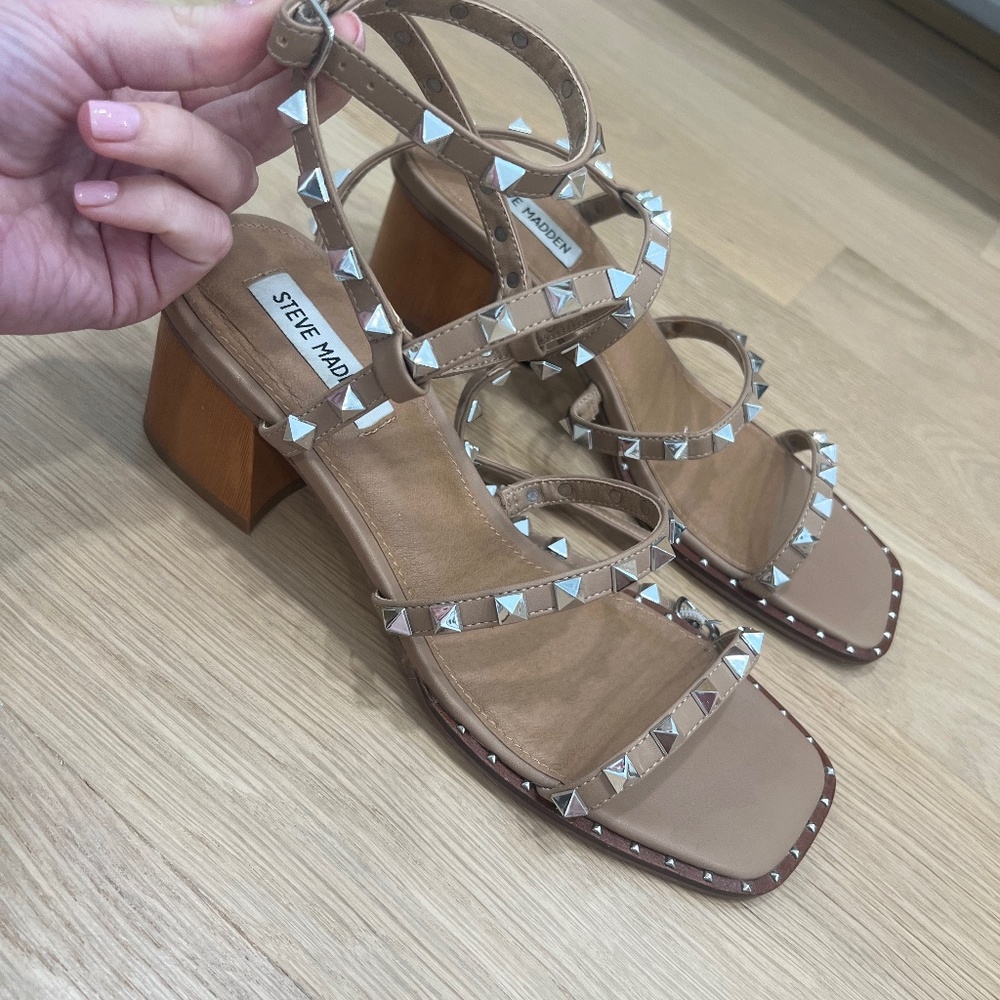 Steve Madden Stappy/ studded block heel